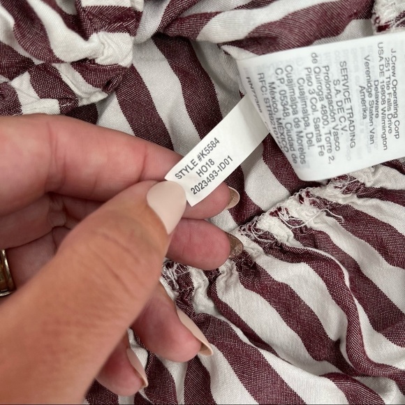 MADEWELL Women’s Stanza Striped Ruffle Hem Top Blouse Red/white stripe sz Medium - Picture 8 of 15